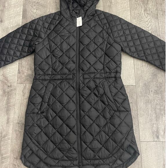 ATHLETA WOMEN'S WHISPER FEATHERLESS PUFFER PARKA - Picture 2 of 9